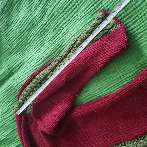 3/$65 Vintage handmade sweater - Picture 7 of 7